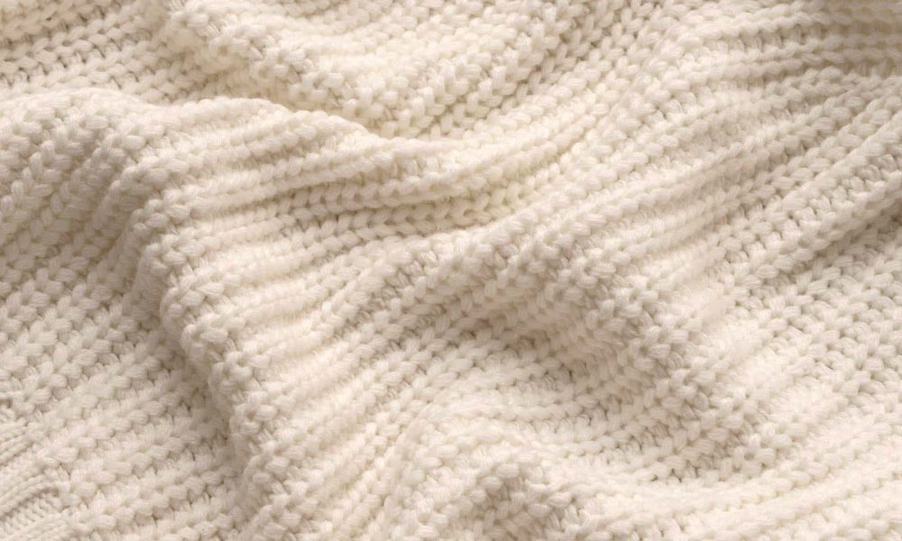 close-up-detail-cozy-clothing-texture (1)_2